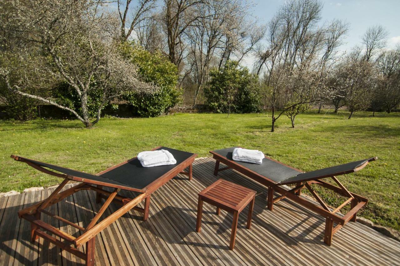 Jardin Des Sens, La Rente D'Eguilly Bed & Breakfast Екстериор снимка